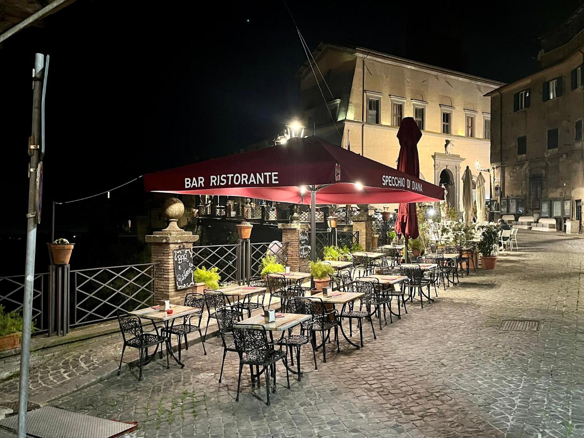 Albergo Diffuso Locanda Specchio Di Diana Неми Экстерьер фото